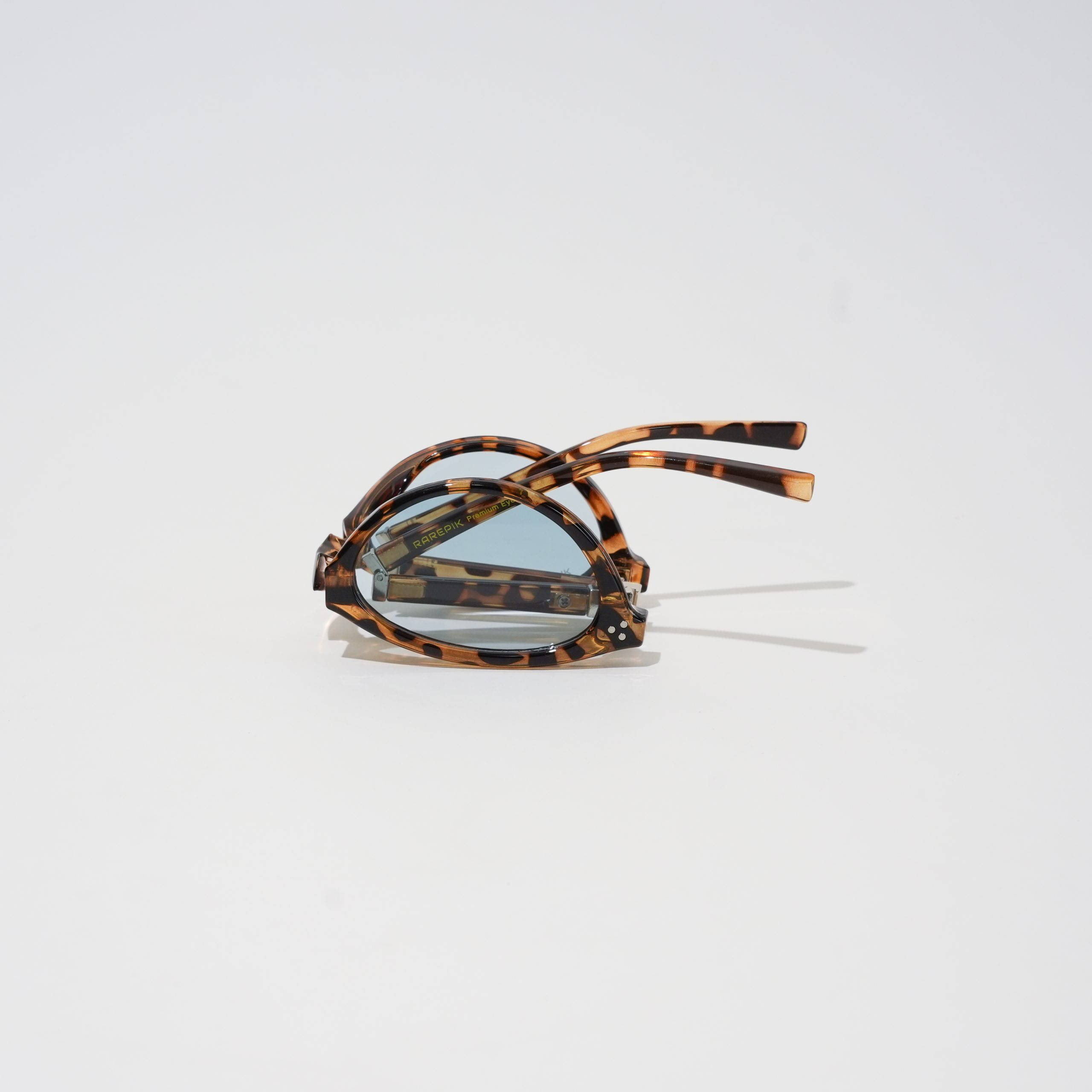 Apex Tortoiseshell Cat-Eye Sunglasses - Image 4
